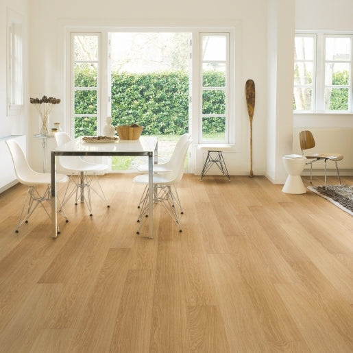 Quick-Step Laminate Impressive Natural Varnished Oak 8mm